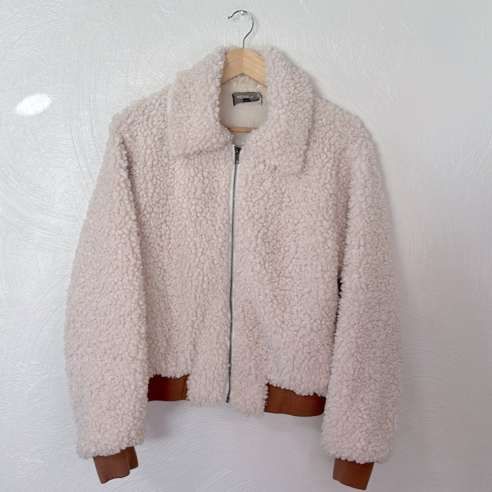 Like New Boutique Sherpa Bomber Jacket - Size M